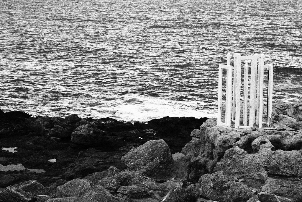 Frames by the Ocean BW 1500x1000